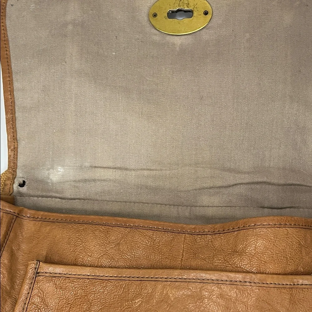 Fossil Cognac Brown Leather Messenger Bag with Brass Hardware